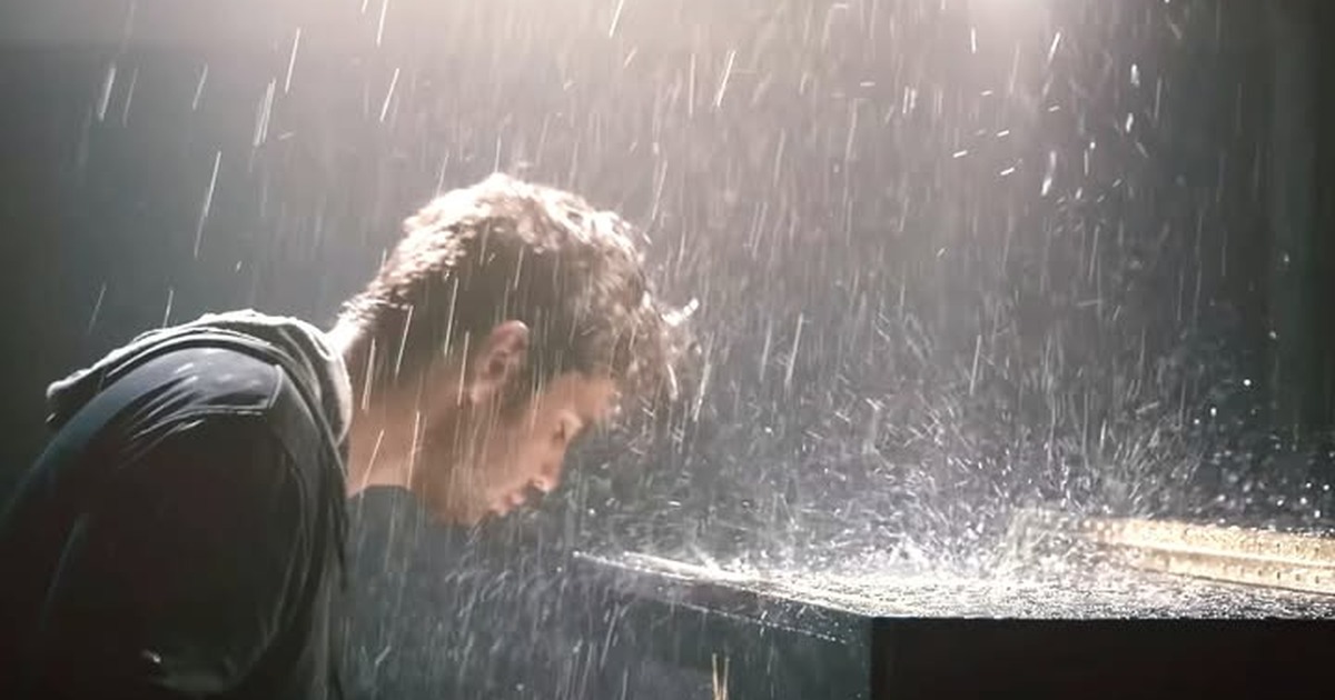 William Joseph’s ‘Nothing Else Matters’ Is an Arrangement and a Made-for-Camera Scene