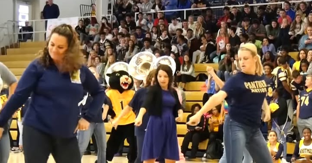 Whitmer’s ‘Uptown Funk’ Routine Turns Familiar School Roles Into a Performance