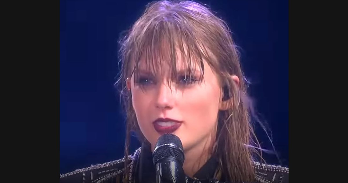 ‘Clean’ Connects Taylor Swift’s Concert Voice With a Shared Songwriting Credit