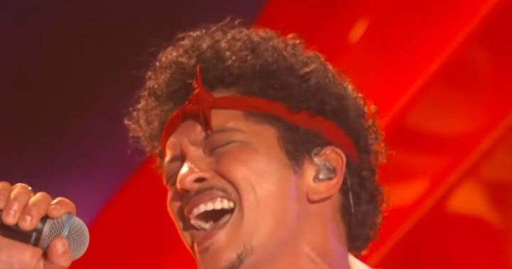 Bruno Mars’ ‘I Just Might’: A New Song Inside an Awards-Show Program