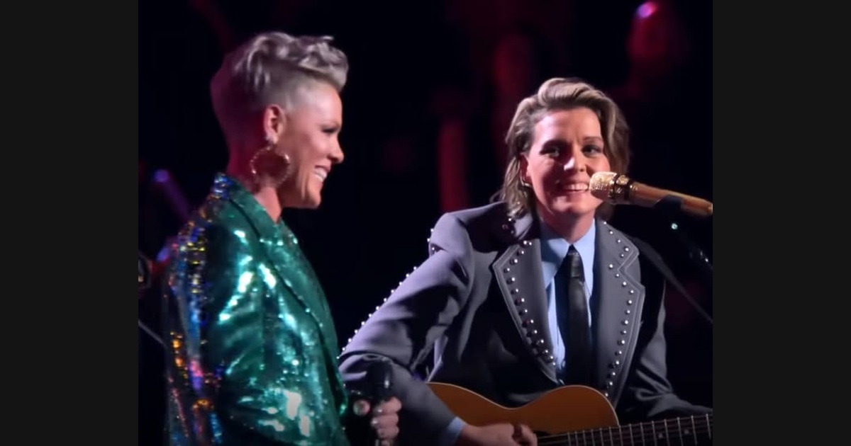Two Ways to Honor Dolly Parton at the 2022 Rock Hall Induction