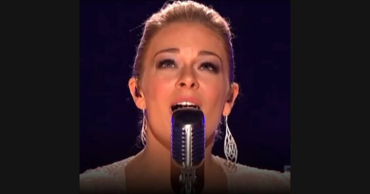 LeAnn Rimes’s Patsy Cline Tribute: Listening to a Medley as One Program
