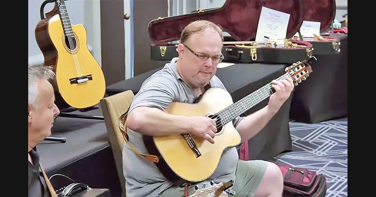 Richard Smith Plays “The Entertainer”: One Guitar, More Than One Musical Job
