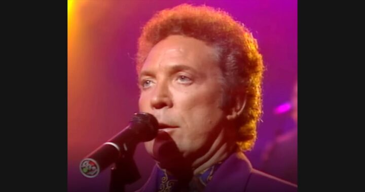 Tom Jones and David Gilmour: Purple Rain as a Voice-and-Guitar Partnership
