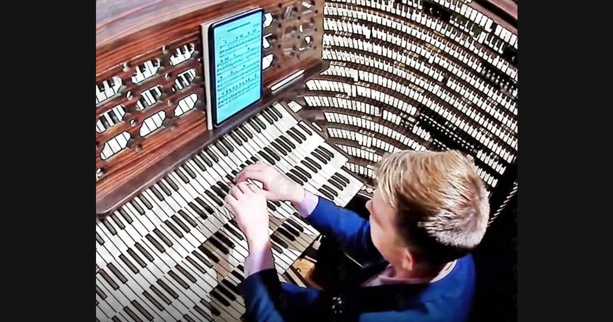 Bohemian Rhapsody on Organ: Keeping the Journey Between Sections Intact