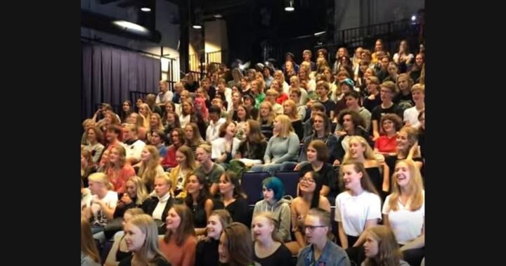 Rud’s “Bohemian Rhapsody” Singalong: Shared Repertoire at the Start of School