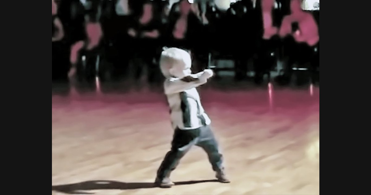 William Stokkebroe's Studio Dance Belongs to a Dance Community