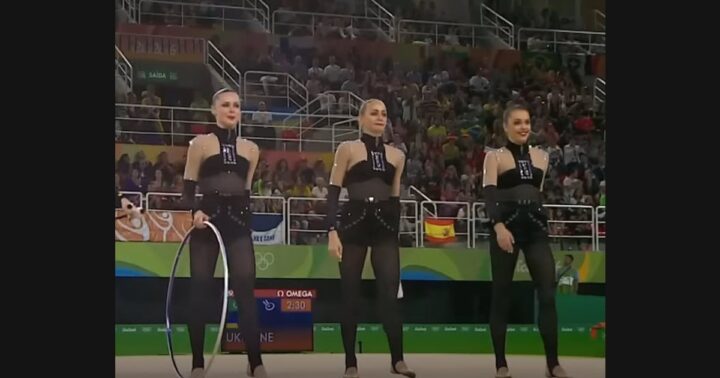 Ukraine's Rhythmic Gymnastics: How a Group Shares Musical Time